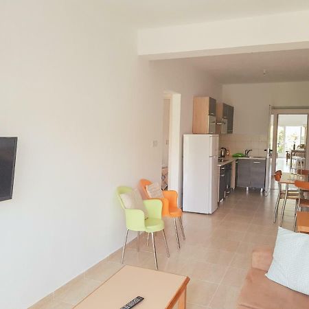 Paphos Apartments ภายนอก รูปภาพ